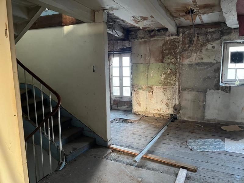 Maison - 120 m² - 2 pièces