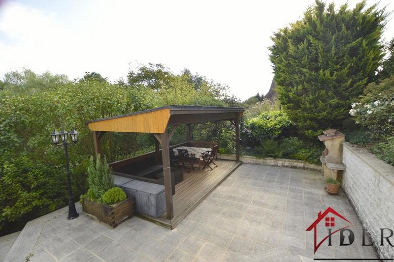 Maison de village - 171 m² - 6 pièces