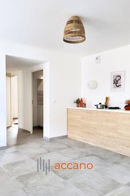 Appartement - 100 m² - 5 pièces