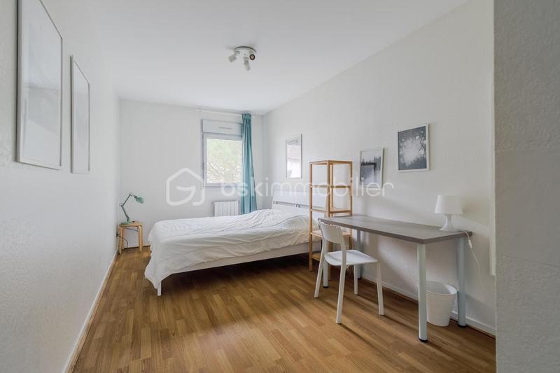 Appartement - 100 m² - 5 pièces