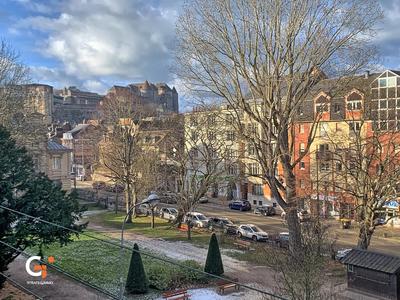 Appartement - 79 m² - 5 pièces