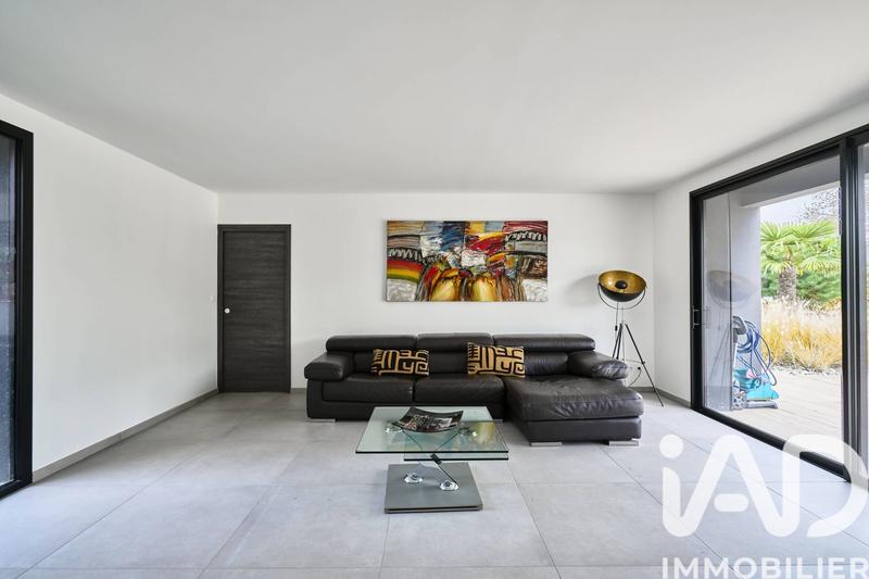 Maison de maîtres - 250 m² - 6 pièces