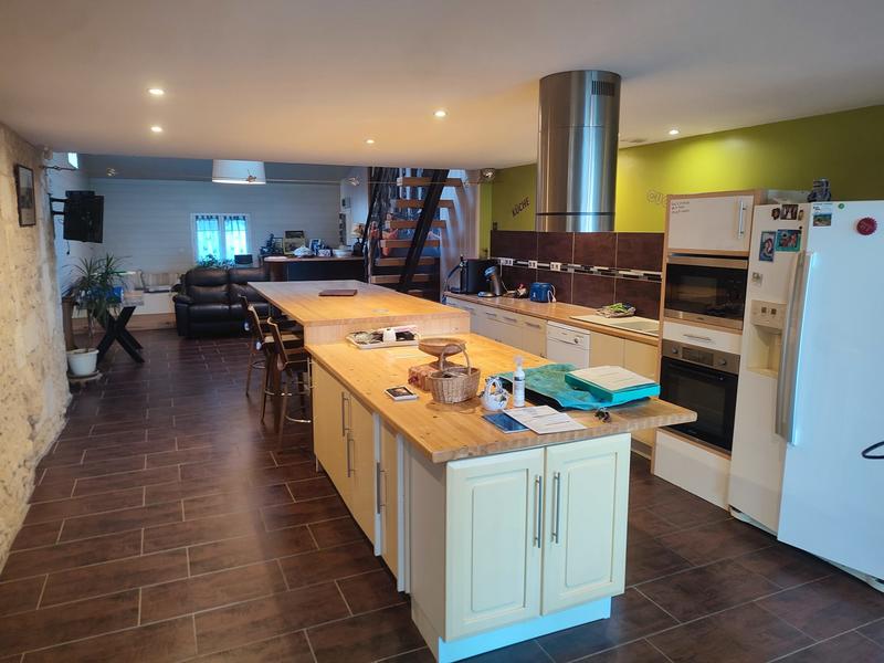 Maison ancienne - 168 m² - 6 pièces