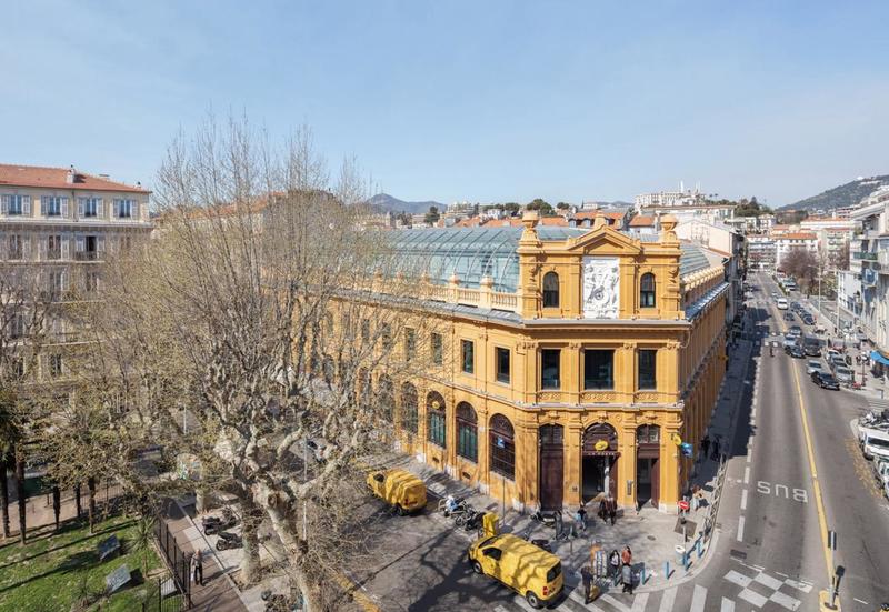 Appartement - 140 m² - 5 pièces