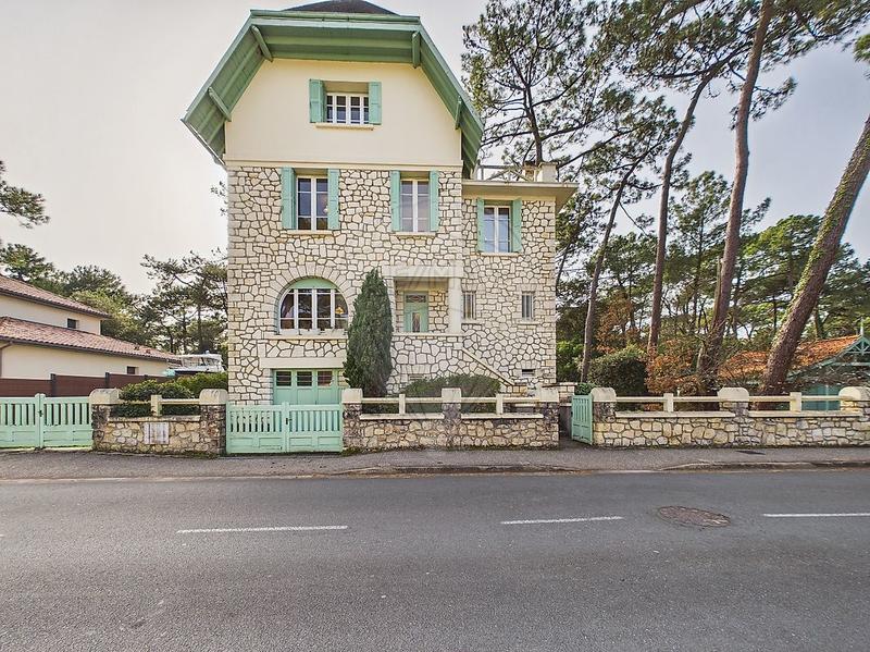 Maison - 140 m² - 7 pièces