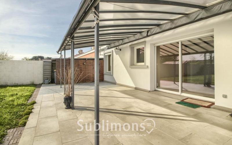 Maison - 90 m² - 5 pièces