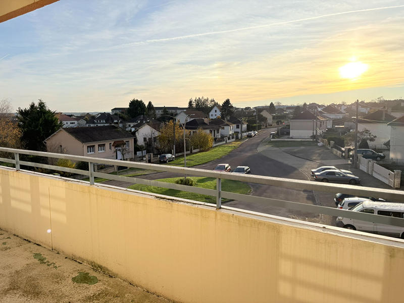 Appartement - 85 m² - 3 pièces