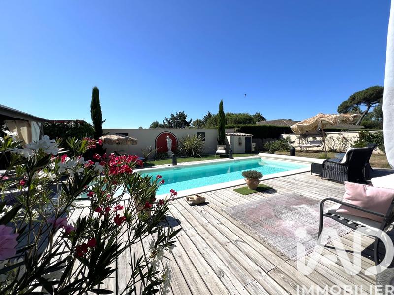 Maison - 198 m² - 5 pièces