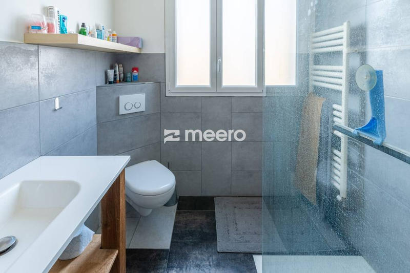 Maison - 94 m² - 5 pièces