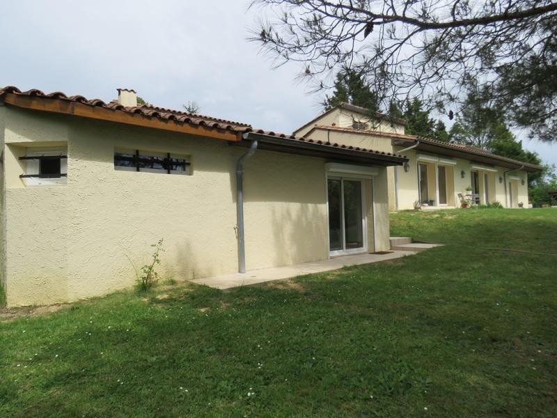 Maison - 226 m² - 7 pièces