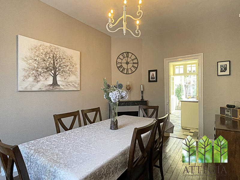 Maison - 165 m² - 8 pièces