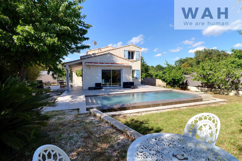 Maison - 140 m² - 5 pièces