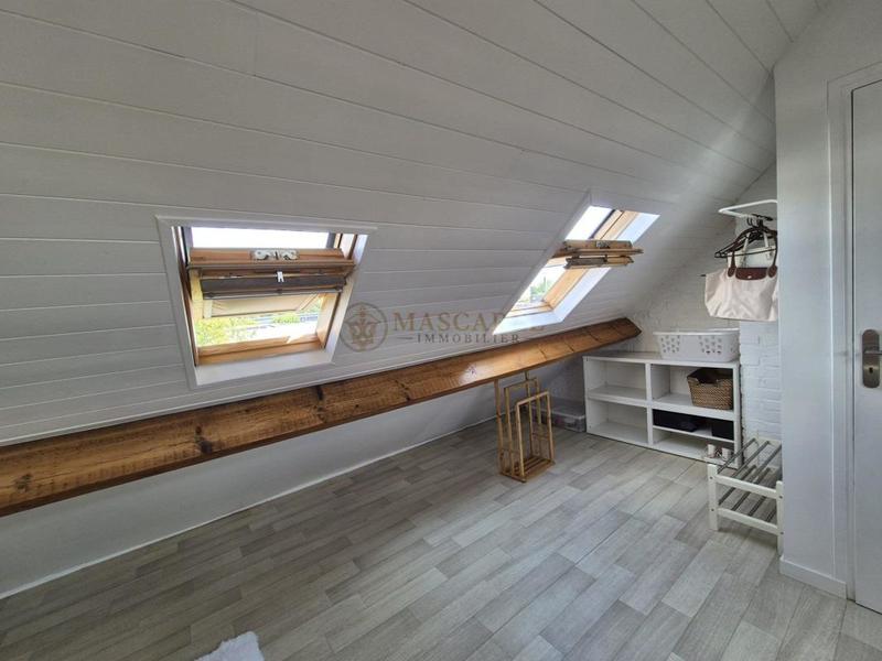 Chambre - 25 m² - 3 pièces