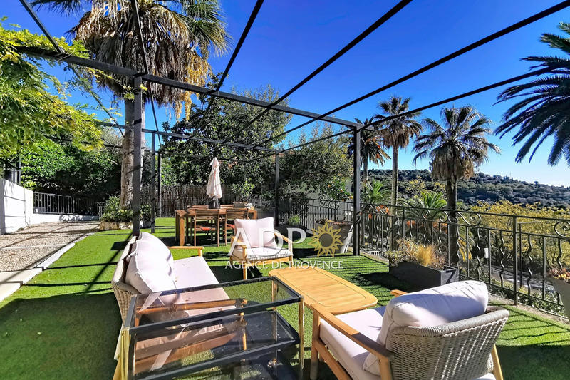 Appartement - 111 m² - 3 pièces