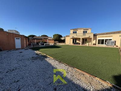 Villa - 140 m² - 4 pièces