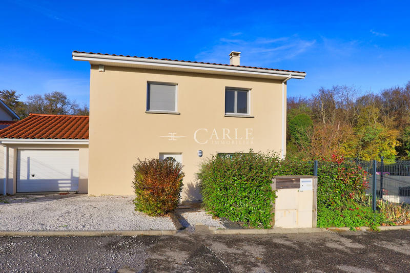 Maison - 97 m² - 4 pièces