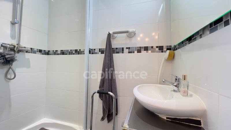Appartement - 84 m² - 5 pièces