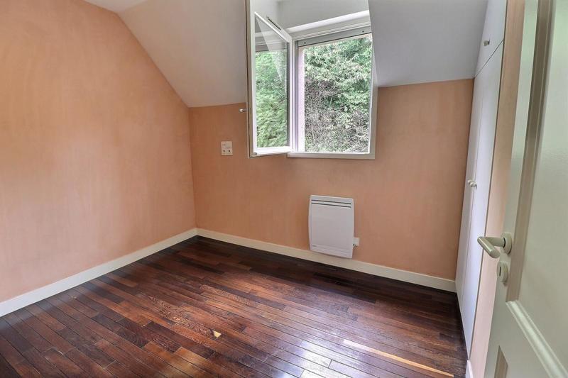 Maison - 210 m² - 7 pièces