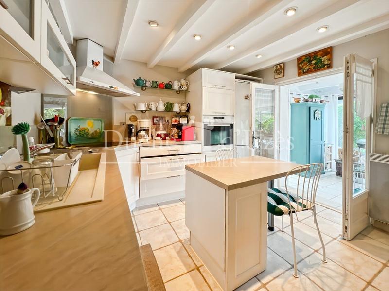 Maison - 166 m² - 5 pièces