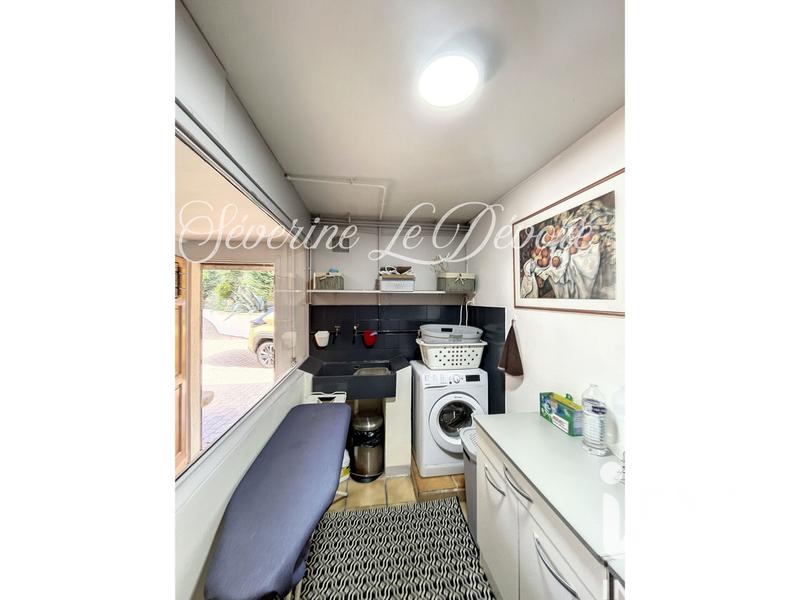 Maison - 185 m² - 9 pièces