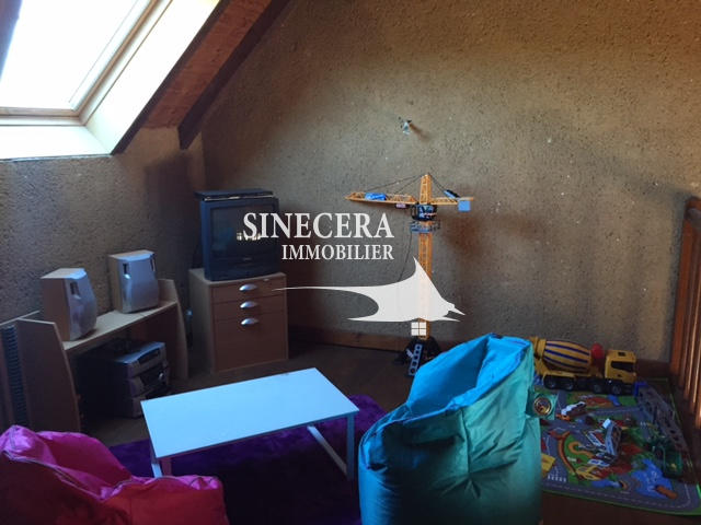 Maison - 450 m² - 20 pièces