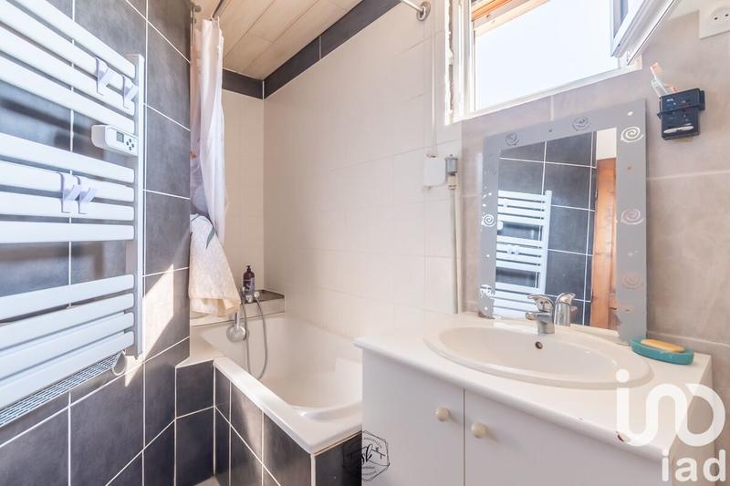 Maison de village - 105 m² - 6 pièces