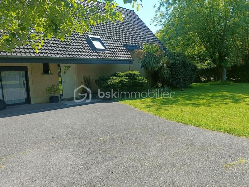 Maison - 140 m² - 6 pièces