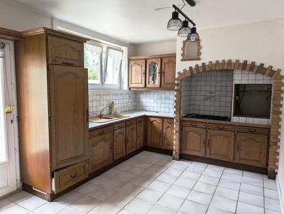 Maison - 168 m² - 10 pièces