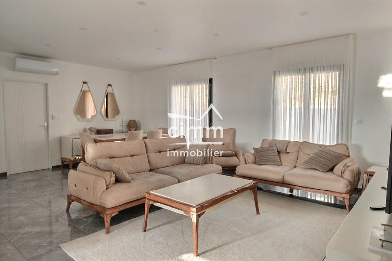 Villa - 100 m² - 4 pièces