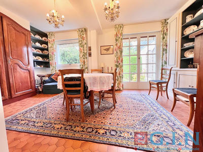 Maison - 146 m² - 7 pièces