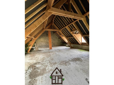 Maison - 200 m² - 10 pièces