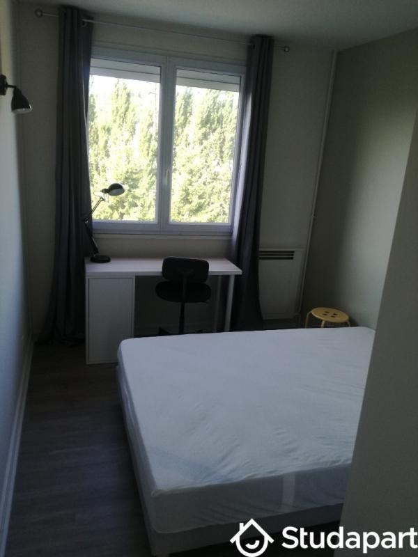 Chambre - 9 m² - 1 pièce