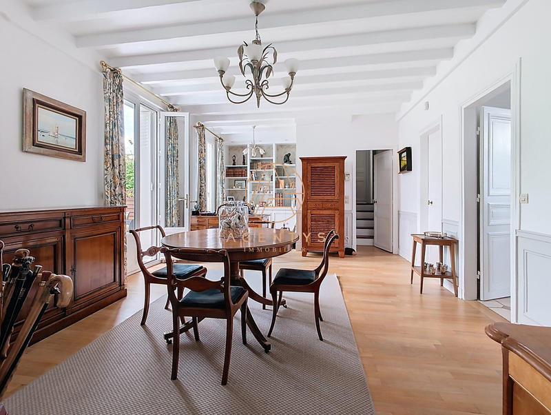 Maison - 153 m² - 7 pièces