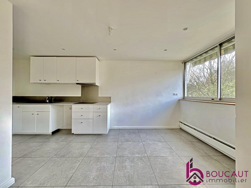 Appartement - 80 m² - 5 pièces