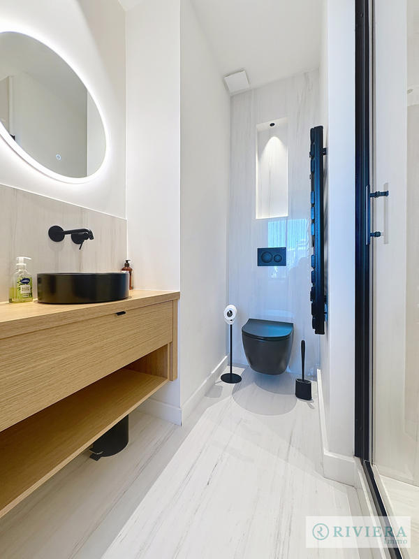 Appartement - 100 m² - 4 pièces