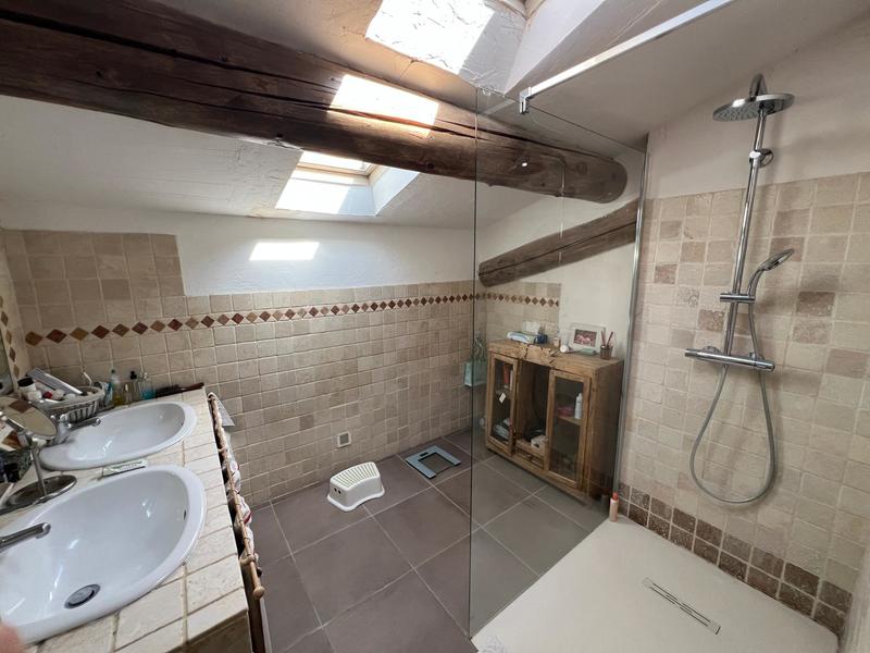 Maison - 215 m² - 7 pièces