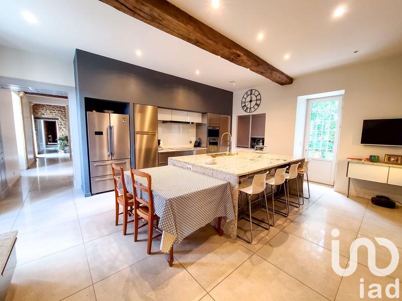 Maison - 284 m² - 10 pièces