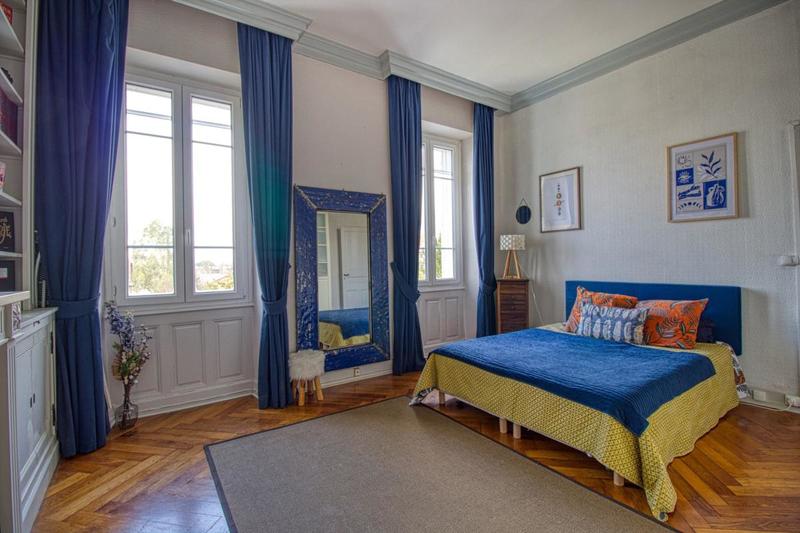 Maison bourgeoise - 378 m² - 10 pièces