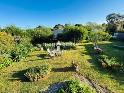 Maison traditionnelle - 122 m² - 7 pièces