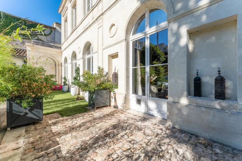 Appartement - 93 m² - 3 pièces