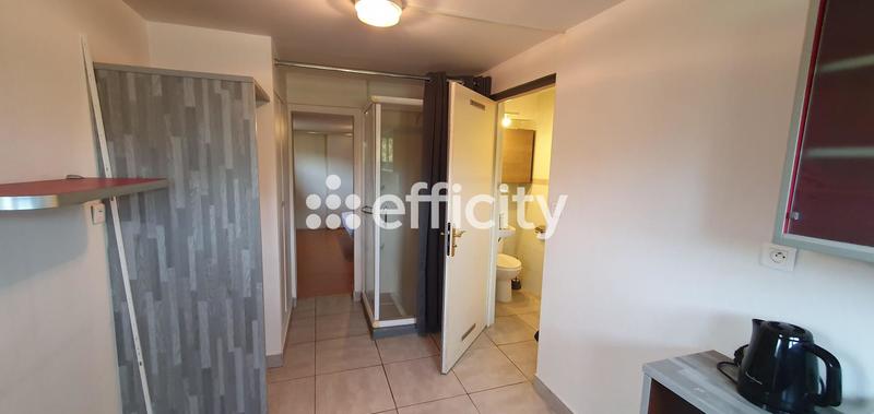 Maison - 193 m² - 7 pièces