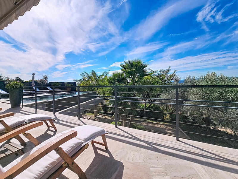 Maison - 195 m² - 6 pièces