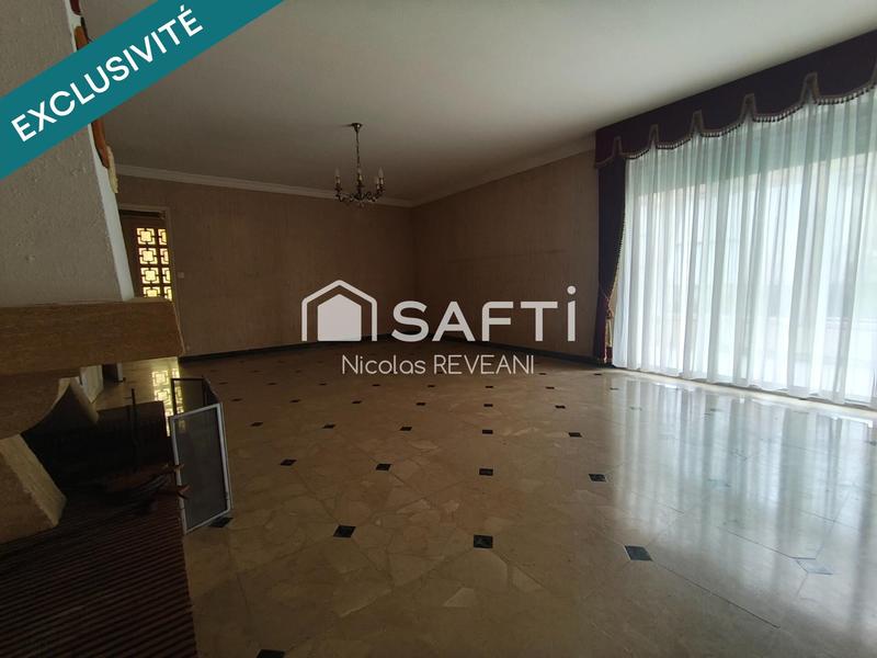 Maison - 207 m² - 8 pièces