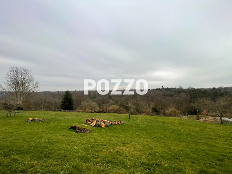 Maison - 218 m² - 7 pièces