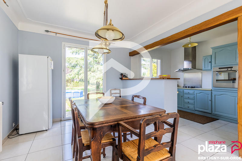 Maison - 188 m² - 9 pièces