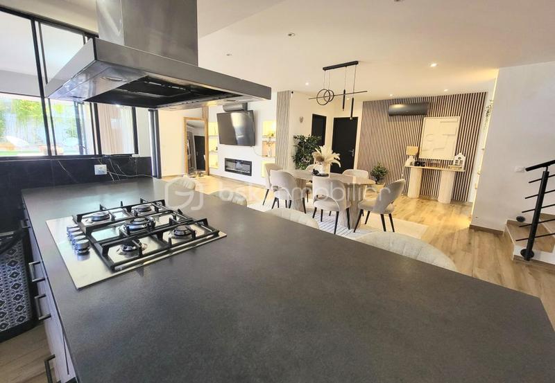 Villa - 141 m² - 5 pièces