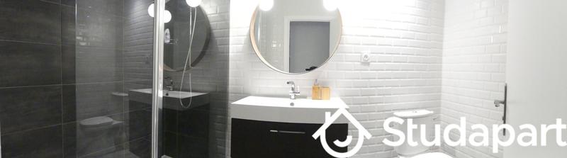 Chambre - 11 m² - 1 pièce