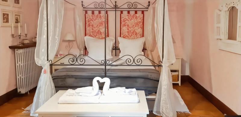 Moulin - 390 m² - 9 pièces