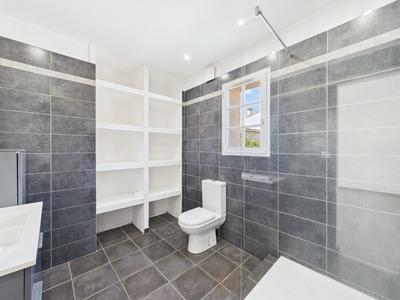 Maison - 185 m² - 5 pièces