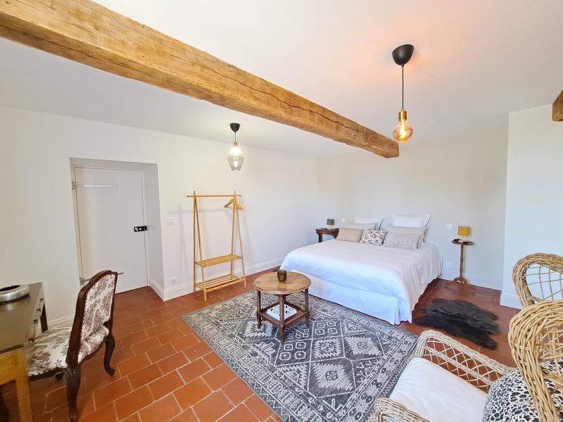 Maison - 390 m² - 10 pièces